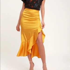 Lulus dancing queen midi skirt